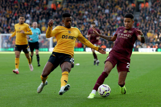 的身高和臂 的身高和臂